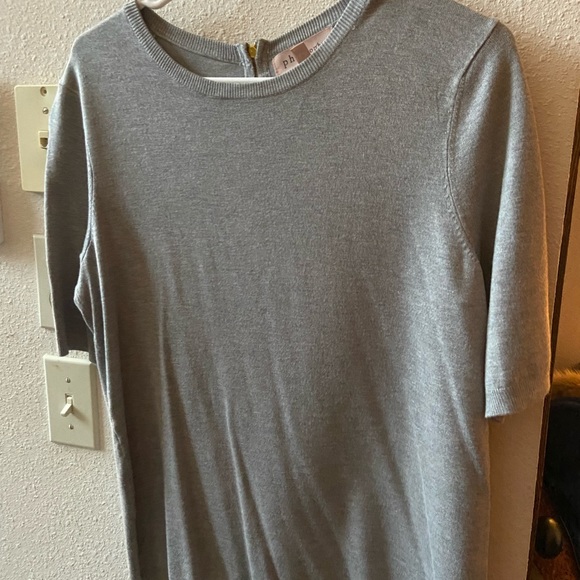 Philosophy Short Sleeved Cardigan with Gold Back Zip - Picture 6 of 6